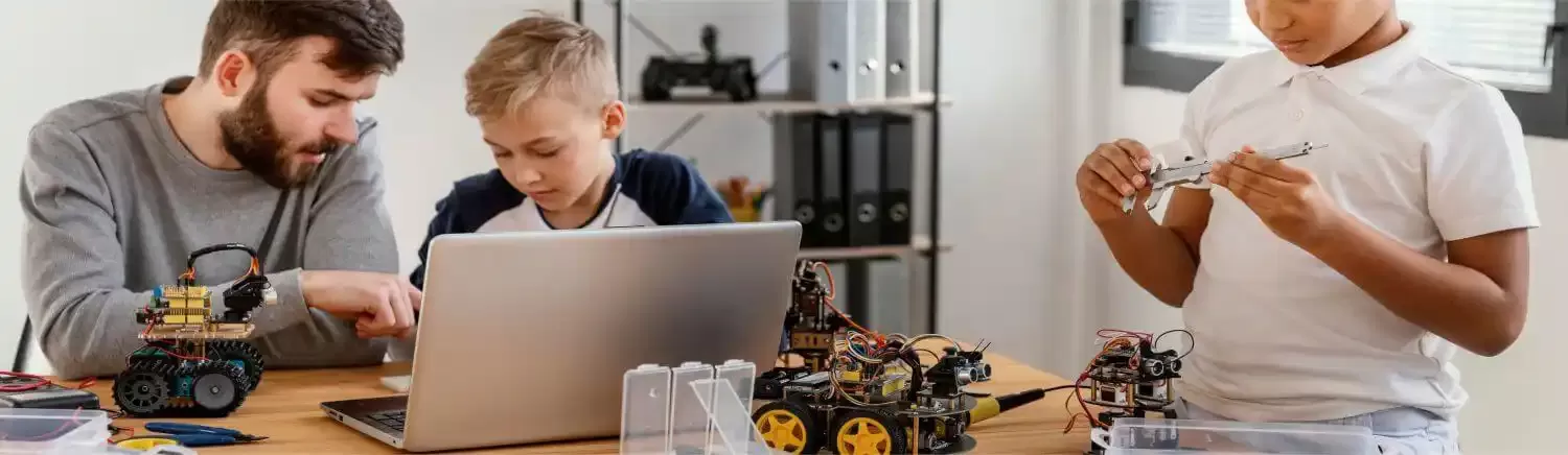 Get high-quality STEM lab setup equipment from the leading supplier in India. From robotics to 3D printing, we provide innovative solutions for schools, colleges.